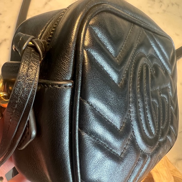 Authentic Gucci Marmont Small Shoulder Bag - Picture 12 of 16